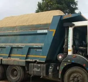 https://bigbmart.com/wp-content/uploads/2026/01/Top-Sand-Suppliers-in-Bangalore-River-Playground-Sea-More.jpeg