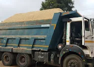 Natural River Sand, Silica Sand, Light Brown Color in Surjapura, Bangalore